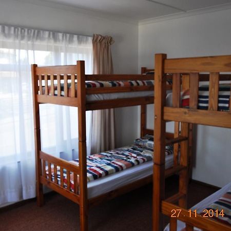 Backpacker Apartments 플레튼버그 베이 외부 사진
